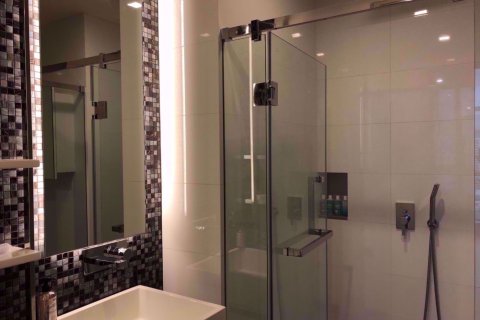 Condominio de 1 dormitorio en Bang Rak, Bangkok, Tailandia № 77050 - foto 5