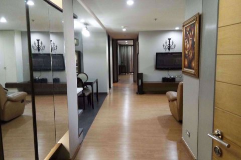 Condominio de 3 dormitorios en Watthana, Bangkok, Tailandia № 77049 - foto 2