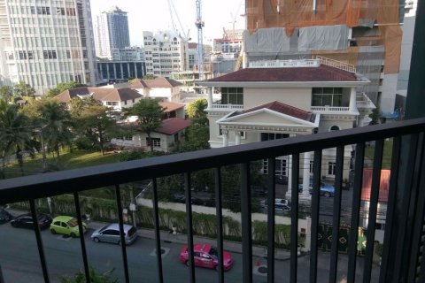 Condominio de 3 dormitorios en Watthana, Bangkok, Tailandia № 77049 - foto 13