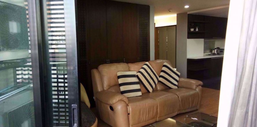 Condominio de 3 dormitorios en Watthana, Bangkok, Tailandia № 77049