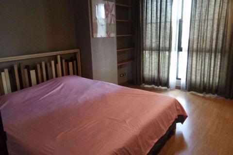 Condominio de 3 dormitorios en Watthana, Bangkok, Tailandia № 77049 - foto 8