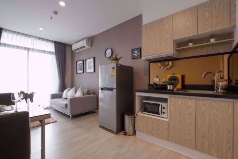 Condominio de 1 dormitorio en Watthana, Bangkok, Tailandia № 77051 - foto 3