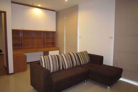 Condominio de 2 dormitorios en Khlong San, Bangkok, Tailandia № 77048