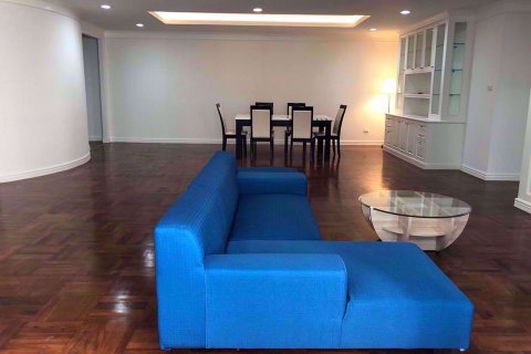 Condominio de 2 dormitorios en Watthana, Bangkok, Tailandia № 77053 - foto 2