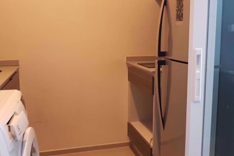 Condominio de 1 dormitorio en Huai Khwang, Bangkok, Tailandia № 77052 - foto 7