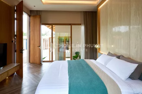 Casa de 4 dormitorios en Phuket, Tailandia № 131587 - foto 11