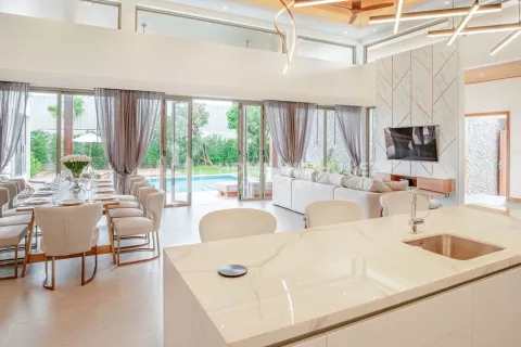 Haus in Phuket, Thailand 4 Schlafzimmer № 131584 - Foto 4