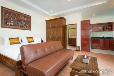 Casa de 6 dormitorios en Pattaya, Tailandia № 100822 - foto 16