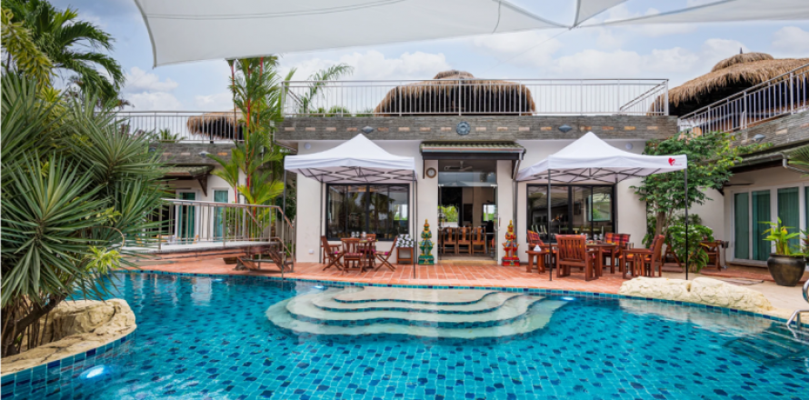Casa de 6 dormitorios en Pattaya, Tailandia № 100822
