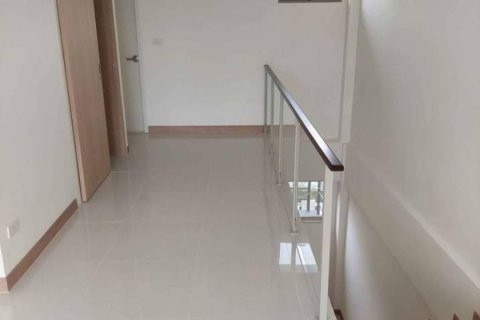 Local comercial 182.75 m2 en Pattaya, Tailandia № 111949 - foto 4