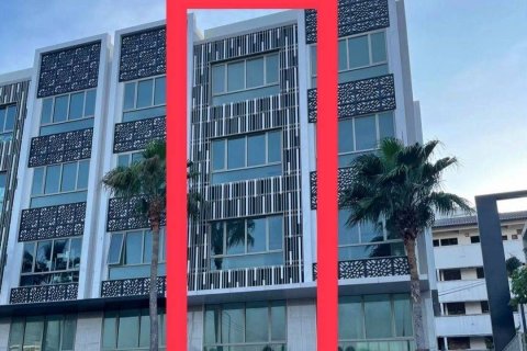 Local comercial 182.75 m2 en Pattaya, Tailandia № 111949 - foto 2