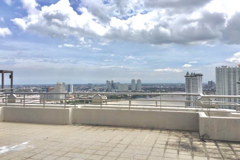 Condominio de 4 dormitorios en Bangkok, Tailandia № 111611 - foto 4
