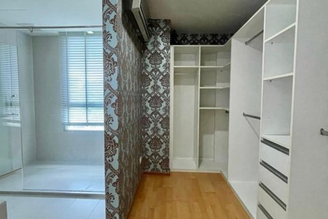Condominio de 2 dormitorios en Bangkok, Tailandia № 111610 - foto 4