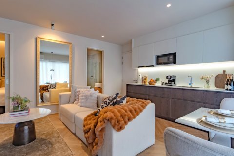 Eigentumswohnung in Bang Tao, Thailand, 3 Schlafzimmer in Zero Bangtao  № 123151