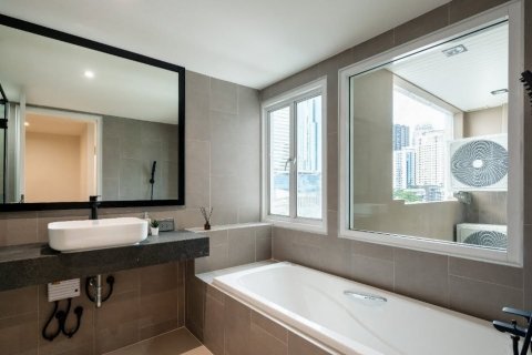 Condominio de 3 dormitorios en Watthana, Bangkok, Tailandia № 123949 - foto 3
