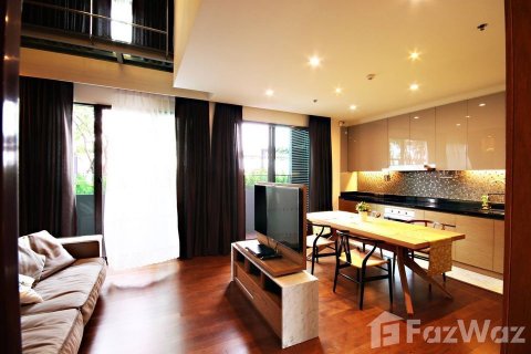 Condominio de 2 dormitorios en Khlong Toei, Bangkok, Tailandia № 123994
