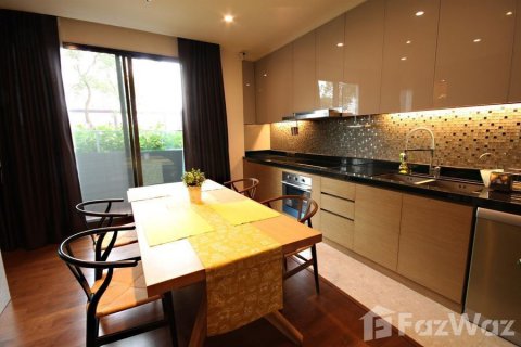 Condominio de 2 dormitorios en Khlong Toei, Bangkok, Tailandia № 123994 - foto 14