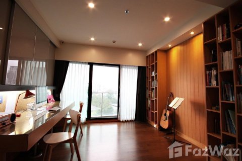 Condominio de 2 dormitorios en Khlong Toei, Bangkok, Tailandia № 123994 - foto 2