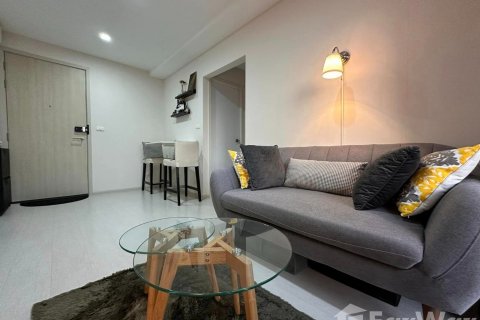 Condo à Yan Nawa, Bangkok, Thaïlande, 2 chambres № 123993 - photo 2