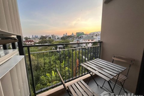 Condo à Yan Nawa, Bangkok, Thaïlande, 2 chambres № 123993 - photo 12