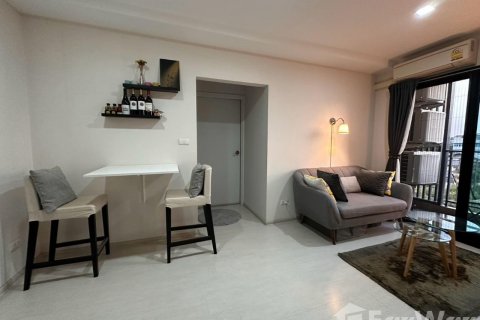 Condo à Yan Nawa, Bangkok, Thaïlande, 2 chambres № 123993 - photo 3