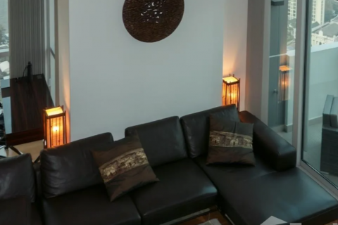 Condominio de 4 dormitorios en Khlong San, Bangkok, Tailandia № 123950 - foto 12