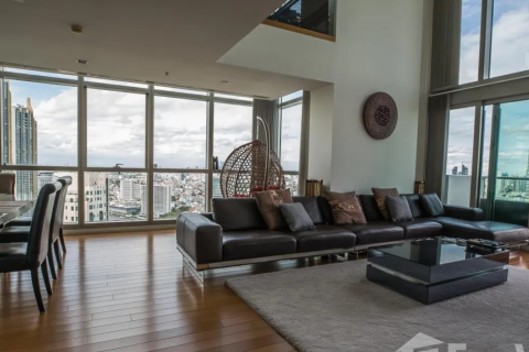 Condominio de 4 dormitorios en Khlong San, Bangkok, Tailandia № 123950 - foto 3
