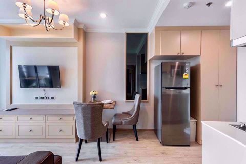 Condominio de 1 dormitorio en Bang Rak, Bangkok, Tailandia № 76355 - foto 4
