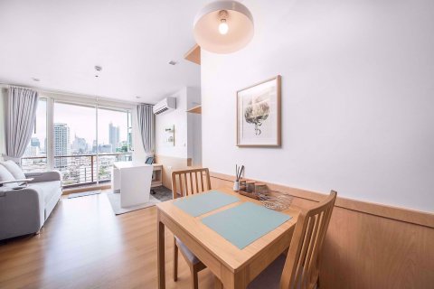Condominio de 1 dormitorio en Bang Rak, Bangkok, Tailandia № 76350 - foto 5