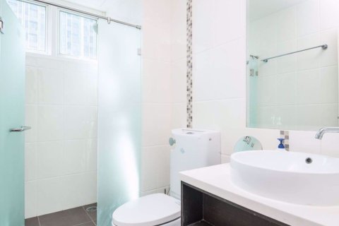Condominio de 1 dormitorio en Bang Rak, Bangkok, Tailandia № 76350 - foto 11
