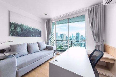 Condominio de 1 dormitorio en Bang Rak, Bangkok, Tailandia № 76350 - foto 3