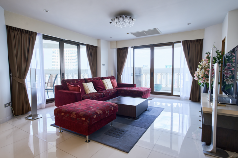 Condo in Bang Rak, Bangkok, Thailand, 2 bedrooms № 80827