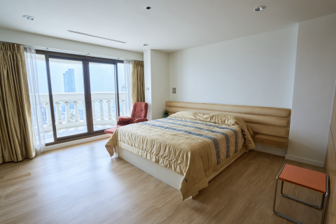 Condominio de 2 dormitorios en Bang Rak, Bangkok, Tailandia № 80827 - foto 7