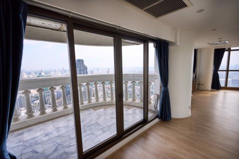 Condominio de 2 dormitorios en Bang Rak, Bangkok, Tailandia № 80827 - foto 8
