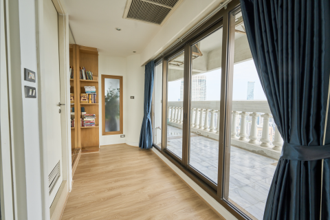 Condominio de 2 dormitorios en Bang Rak, Bangkok, Tailandia № 80827 - foto 17