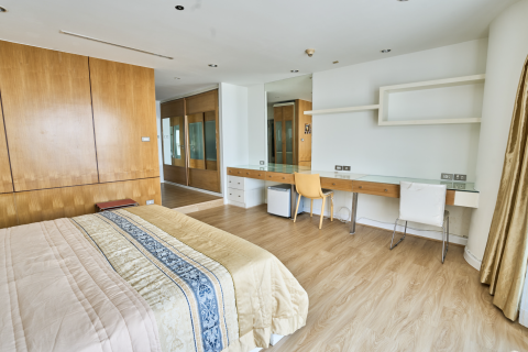 Condominio de 2 dormitorios en Bang Rak, Bangkok, Tailandia № 80827 - foto 10