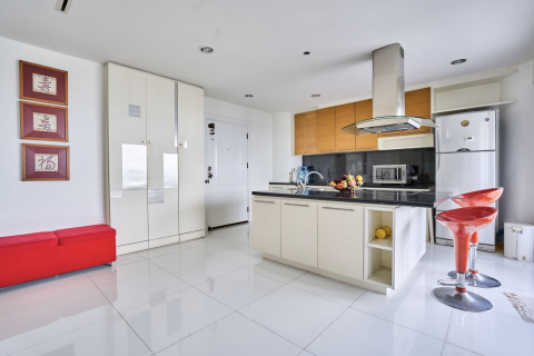 Condominio de 2 dormitorios en Bang Rak, Bangkok, Tailandia № 80827 - foto 3