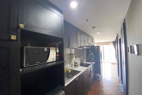 Condominio de 1 dormitorio en Bang Rak, Bangkok, Tailandia № 80828 - foto 5
