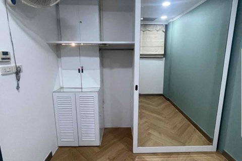 Condominio de 2 dormitorios en Watthana, Bangkok, Tailandia № 80830 - foto 10