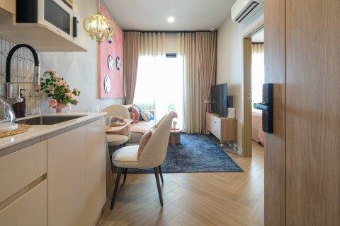Apartamento de 383 dormitorios en Pattaya, Tailandia № 130389 - foto 6
