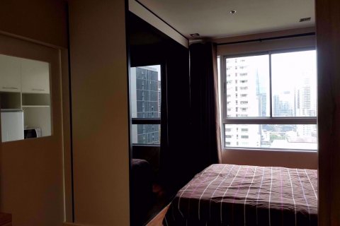 Sobre plano Condo One X Sukhumvit 26 en Bangkok, Tailandia № 28711 - foto 4