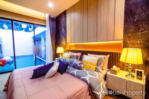 Casa de 3 dormitorios en Pattaya, Tailandia № 81817 - foto 9