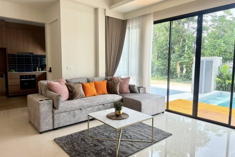 Casa de 4 dormitorios en Bang Lamung, Tailandia № 125624 - foto 5