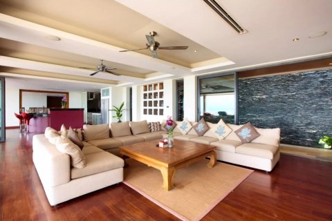 Casa de 5 dormitorios en Ko Samui, Tailandia № 107876 - foto 13