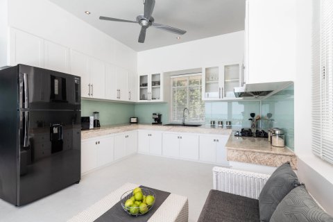 Casa de 5 dormitorios en Ko Samui, Tailandia № 107877 - foto 14