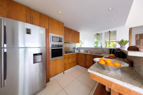 Casa de 5 dormitorios en Ko Samui, Tailandia № 107874 - foto 10