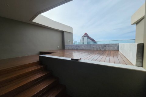 Ático de 3 dormitorios en Hua Hin, Tailandia № 79282 - foto 2