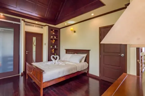 Chalet de 5 dormitorios en Ko Samui, Tailandia № 107590 - foto 19