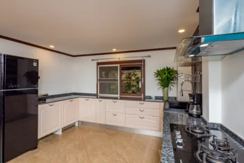 Chalet de 5 dormitorios en Ko Samui, Tailandia № 107590 - foto 15