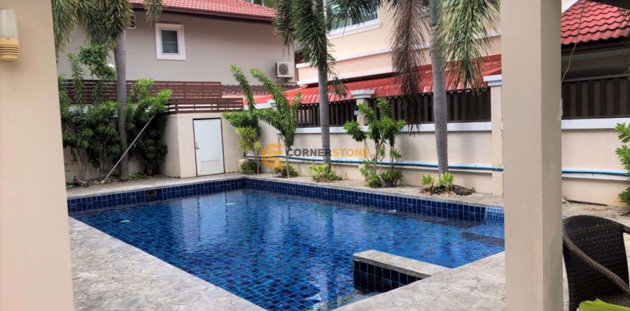 Estudio en Chonburi, Tailandia № 132196